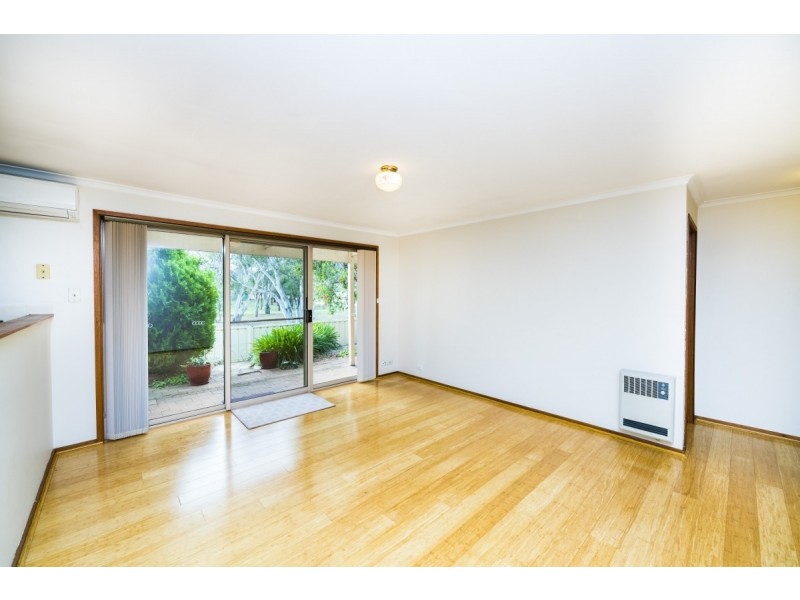 12/23 Elm Way, Jerrabomberra NSW 2619