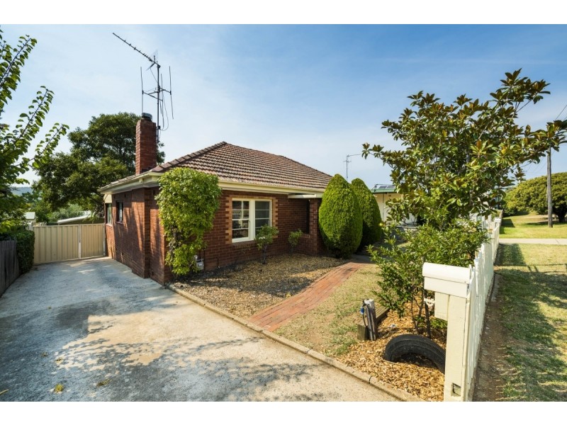 26 The Crescent, Queanbeyan NSW 2620