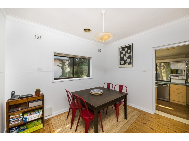 26 The Crescent, Queanbeyan NSW 2620