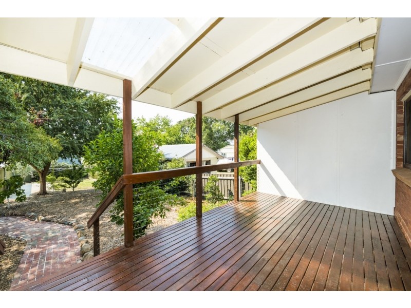 26 The Crescent, Queanbeyan NSW 2620