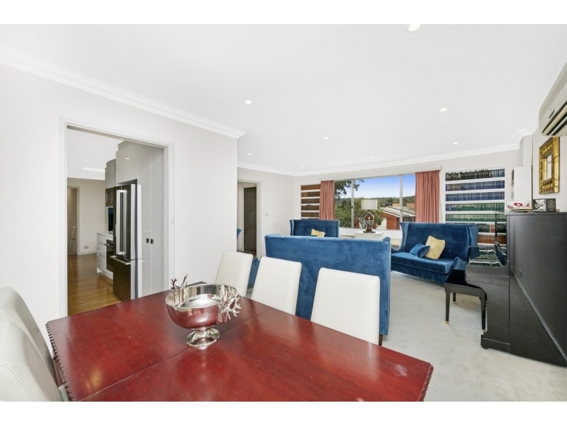 16 Ullamulla Crescent, Queanbeyan NSW 2620