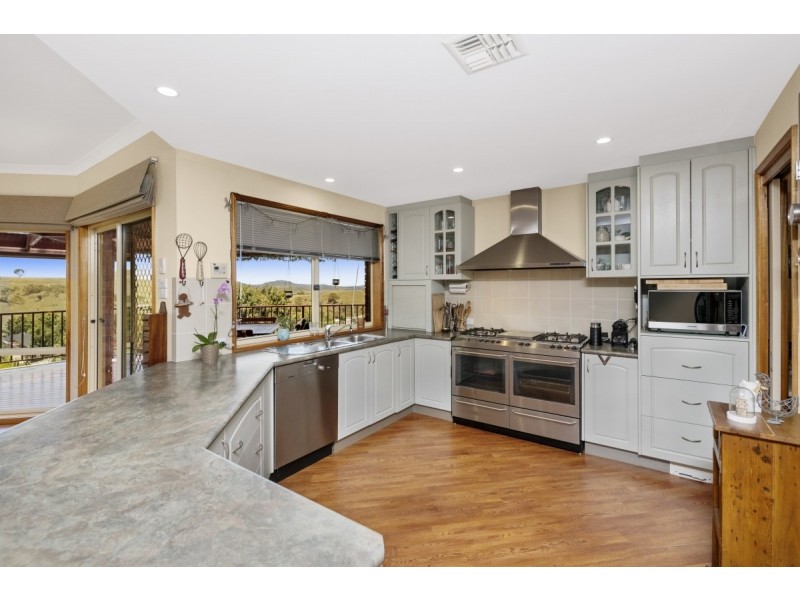 4 Balladonia Place, Jerrabomberra NSW 2619