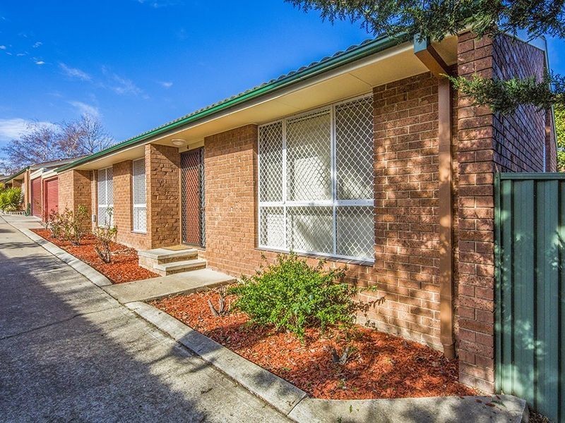 4/30 Mowatt Street, Queanbeyan NSW 2620