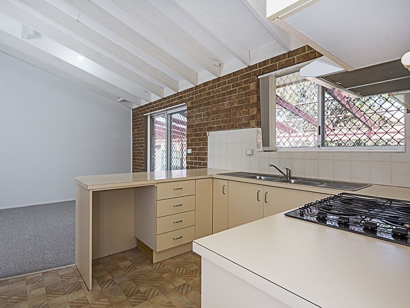 4/30 Mowatt Street, Queanbeyan NSW 2620