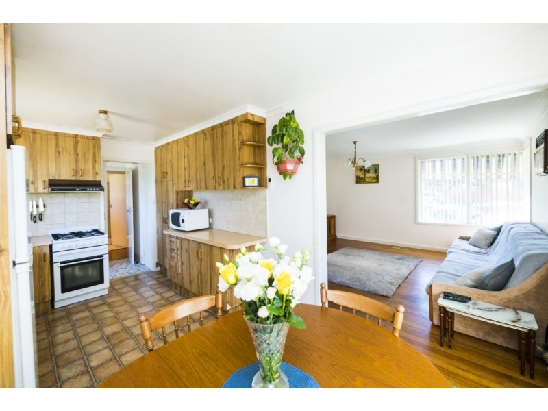29 Christopher Crescent, Queanbeyan NSW 2620