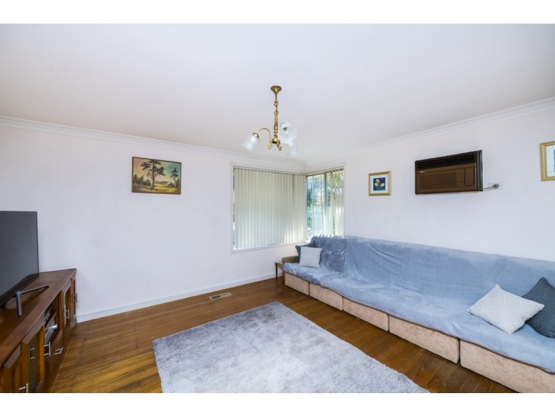 29 Christopher Crescent, Queanbeyan NSW 2620