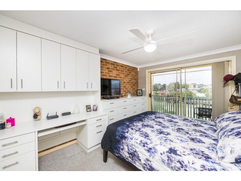 4/25 Uriarra Road, Queanbeyan NSW 2620