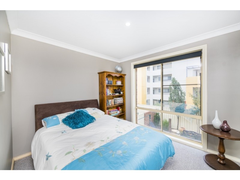 4/25 Uriarra Road, Queanbeyan NSW 2620