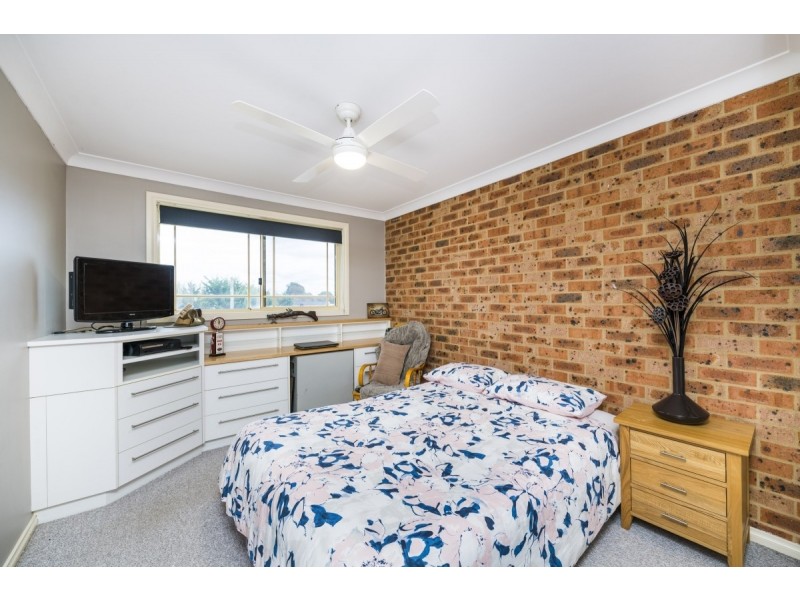 4/25 Uriarra Road, Queanbeyan NSW 2620