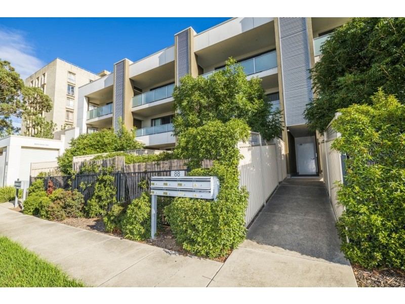 2/88 Henderson Road, Queanbeyan NSW 2620