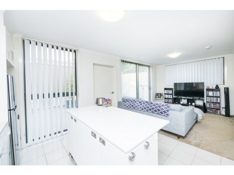 2/88 Henderson Road, Queanbeyan NSW 2620