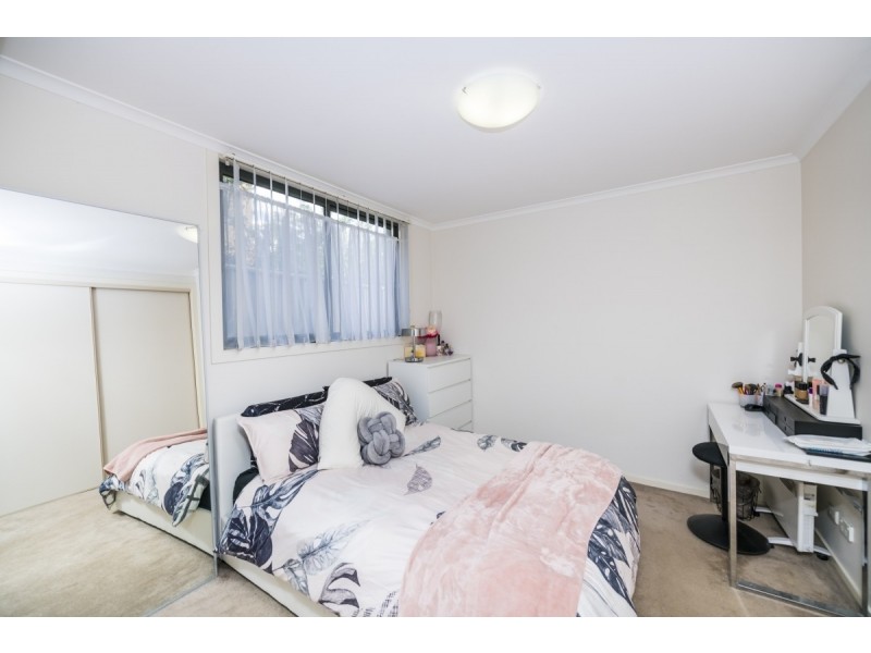 2/88 Henderson Road, Queanbeyan NSW 2620