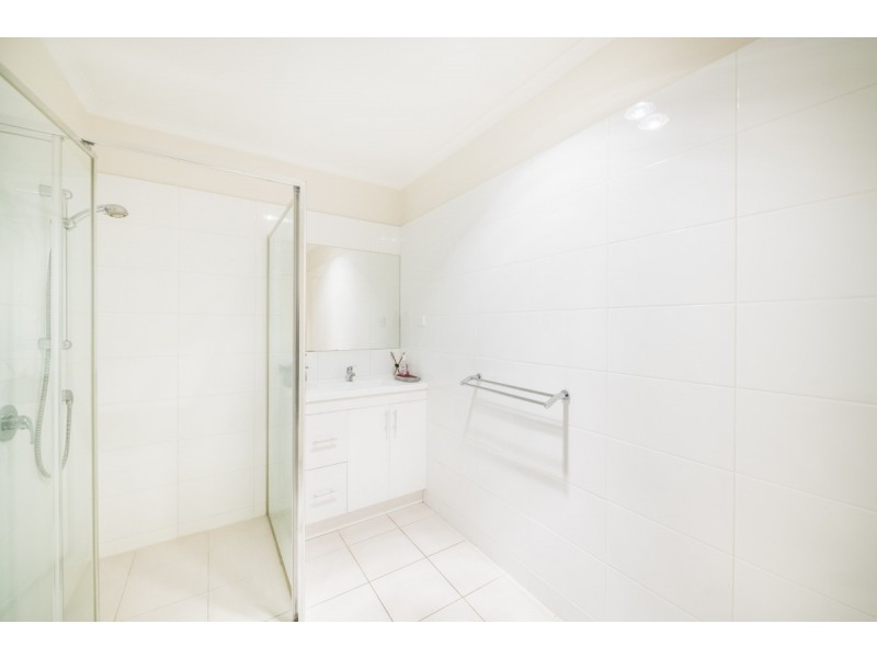 2/88 Henderson Road, Queanbeyan NSW 2620