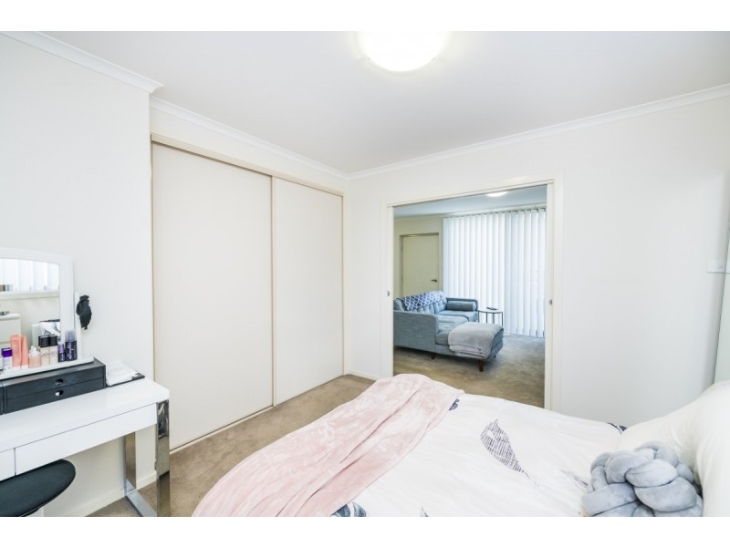 2/88 Henderson Road, Queanbeyan NSW 2620