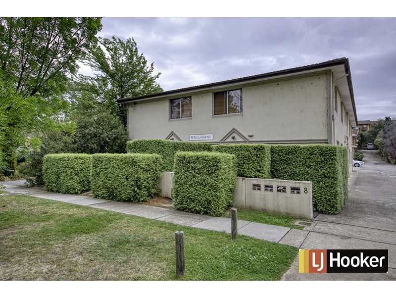 1/8 Booth Street, Queanbeyan NSW 2620