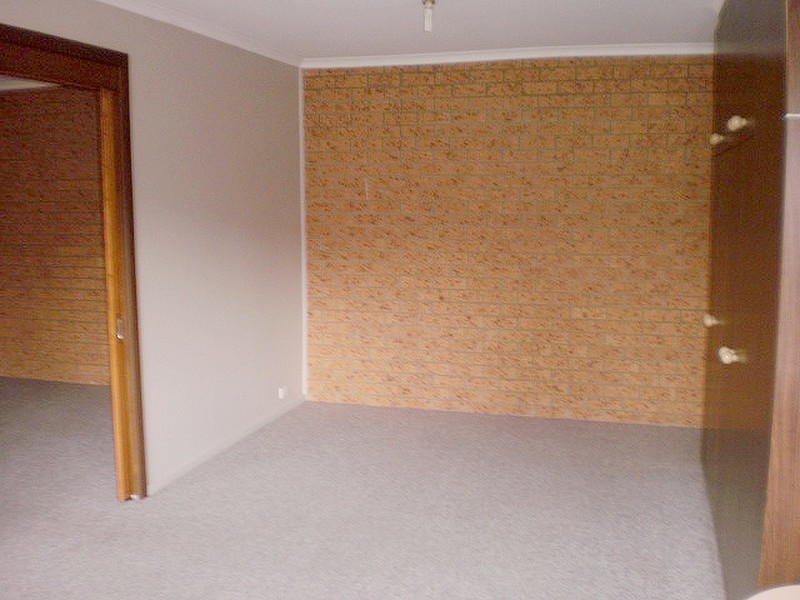 1/8 Booth Street, Queanbeyan NSW 2620