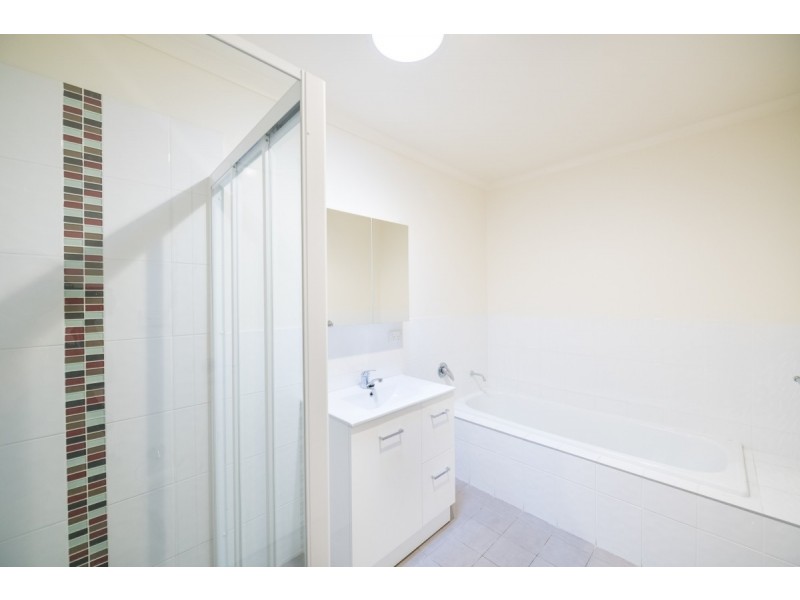 1/9 Dodsworth Street, Queanbeyan NSW 2620