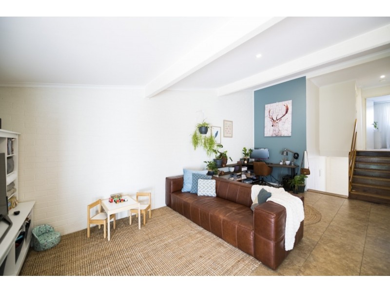 8/1 Hakea Street, Queanbeyan NSW 2620