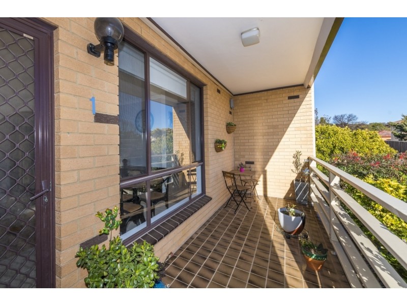 1/27 Mowatt Street, Queanbeyan NSW 2620