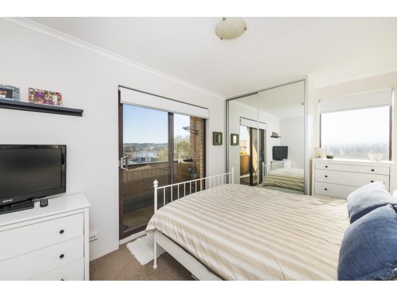 1/27 Mowatt Street, Queanbeyan NSW 2620