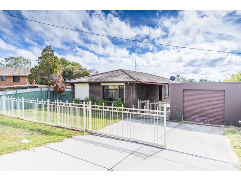 69 Fergus Road, Queanbeyan NSW 2620