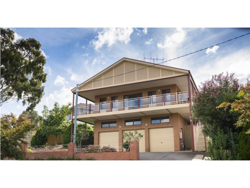 65 The Crescent, Queanbeyan NSW 2620