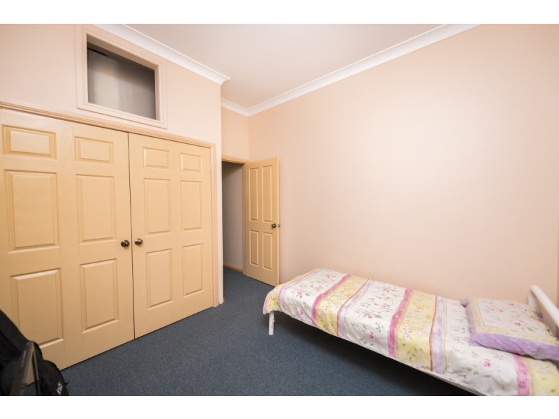 65 The Crescent, Queanbeyan NSW 2620
