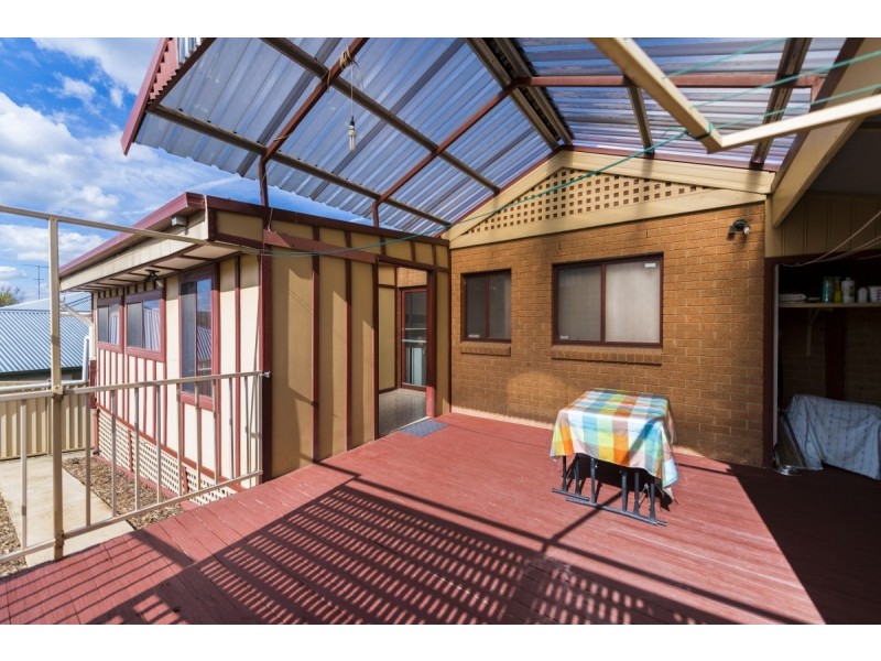 65 The Crescent, Queanbeyan NSW 2620