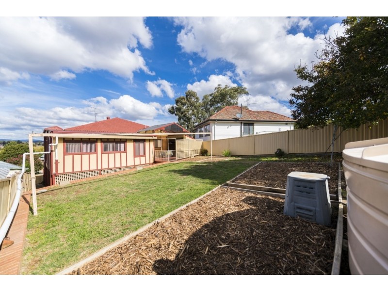 65 The Crescent, Queanbeyan NSW 2620