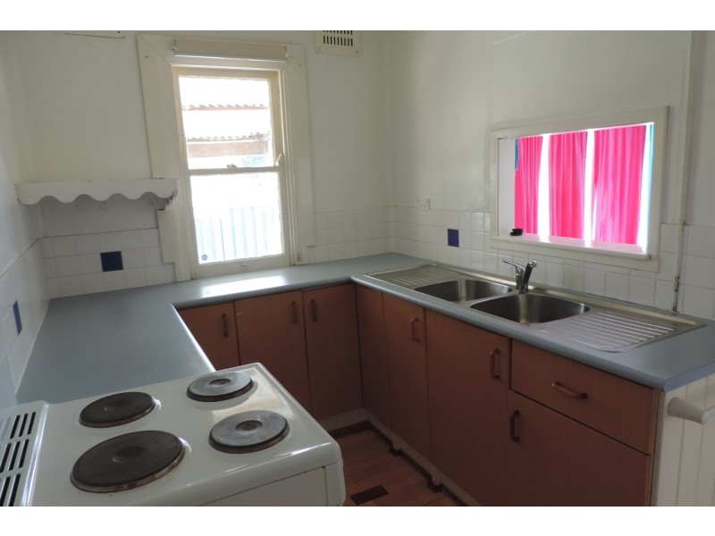 64 Collett Street, Queanbeyan NSW 2620