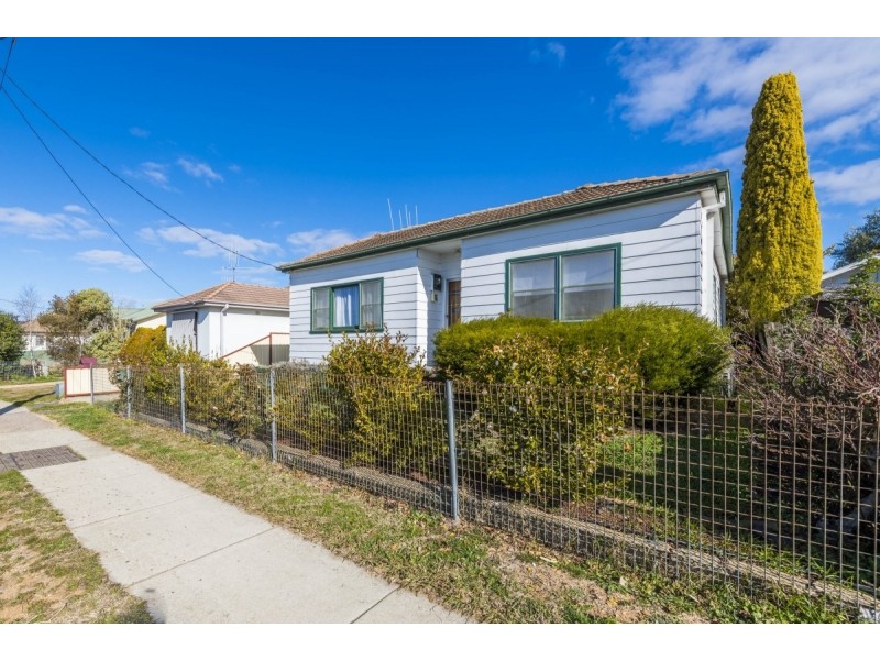 81 Cooma Street, Queanbeyan NSW 2620
