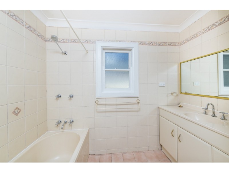 81 Cooma Street, Queanbeyan NSW 2620