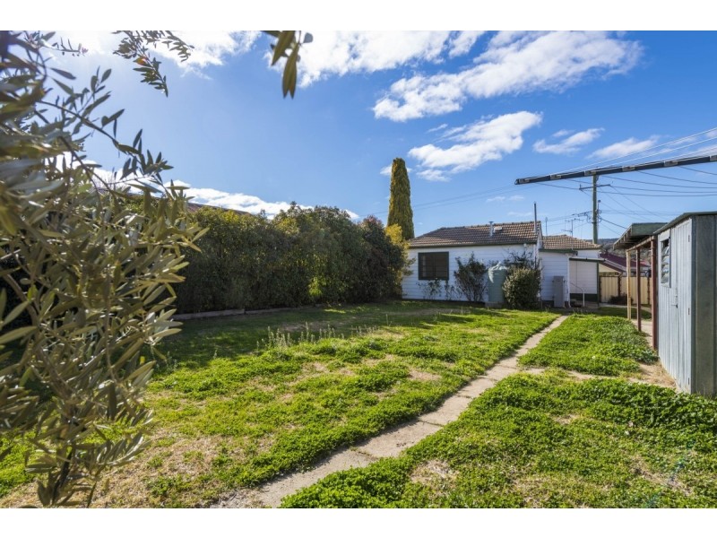 81 Cooma Street, Queanbeyan NSW 2620