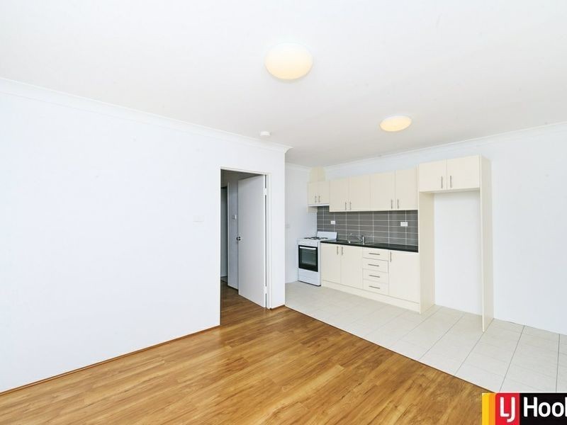 2/22 Mowatt Street, Queanbeyan NSW 2620