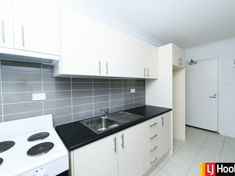 2/22 Mowatt Street, Queanbeyan NSW 2620