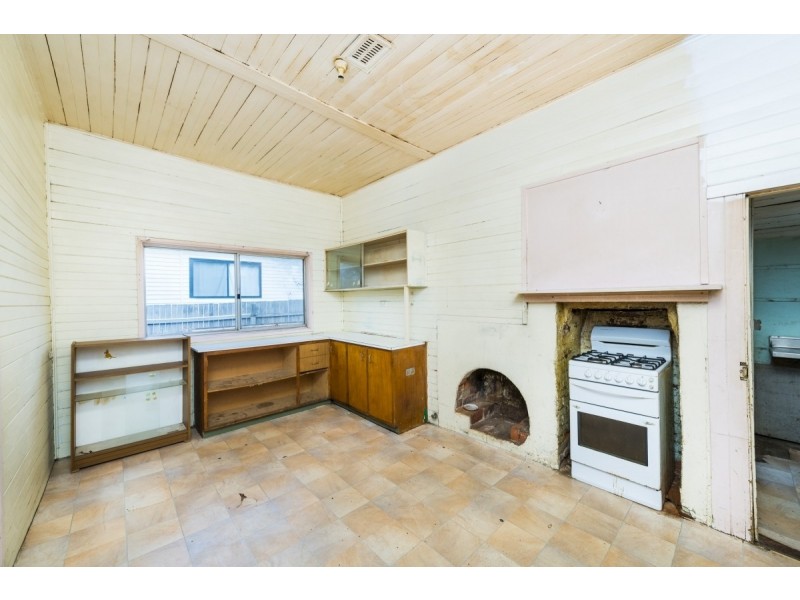 7 McIntosh Street, Queanbeyan NSW 2620