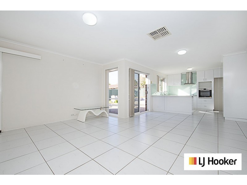 111 Bicentennial Drive, Jerrabomberra NSW 2619