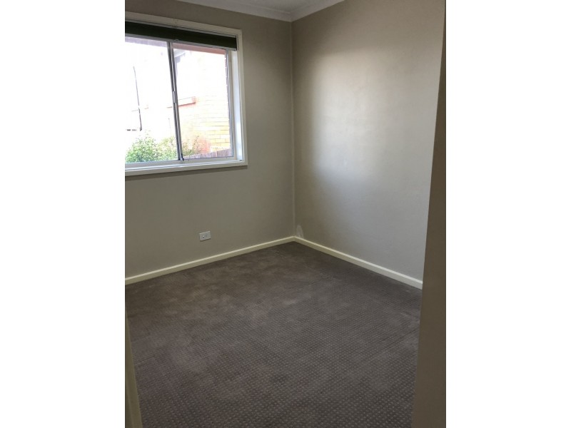 3/12 Atholbar Way, Queanbeyan NSW 2620