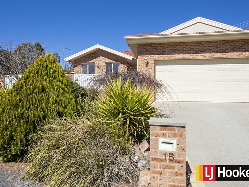 15 Telopea Place, Queanbeyan West NSW 2620