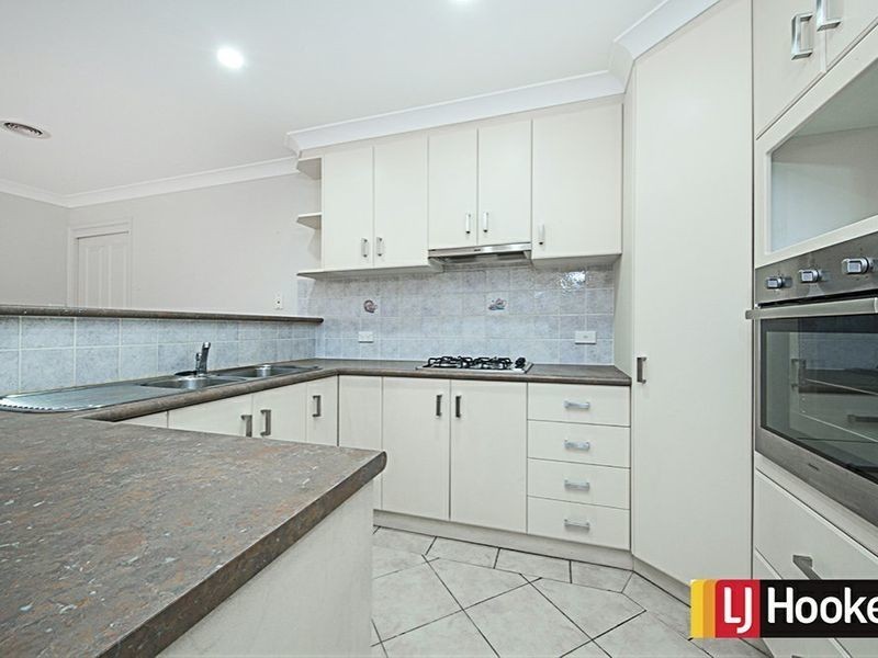 15 Telopea Place, Queanbeyan West NSW 2620