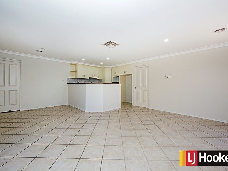 15 Telopea Place, Queanbeyan West NSW 2620