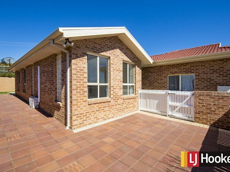 15 Telopea Place, Queanbeyan West NSW 2620