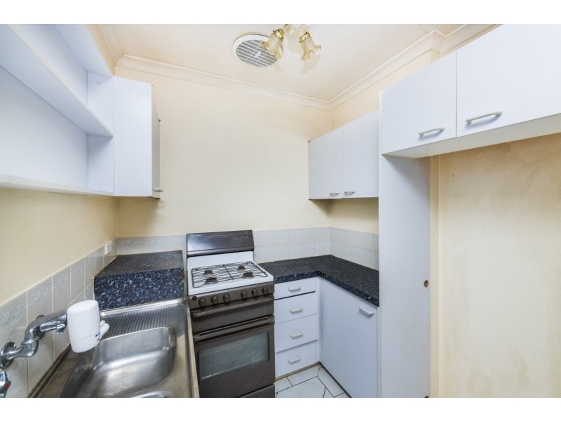 2/2 Crest Road, Queanbeyan NSW 2620