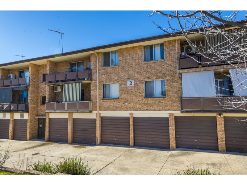 2/2 Crest Road, Queanbeyan NSW 2620