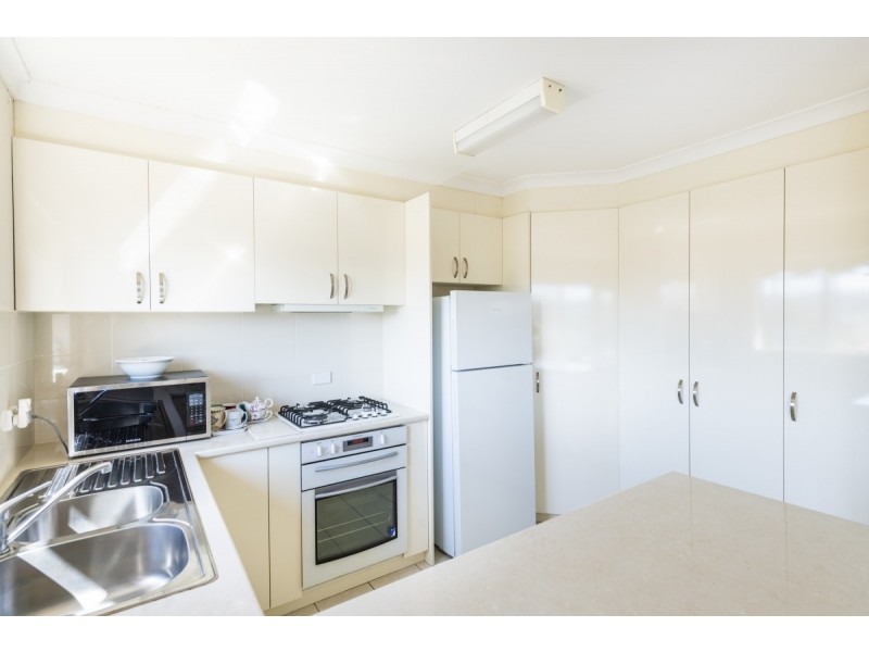 15/12 Federal Avenue, Crestwood NSW 2620