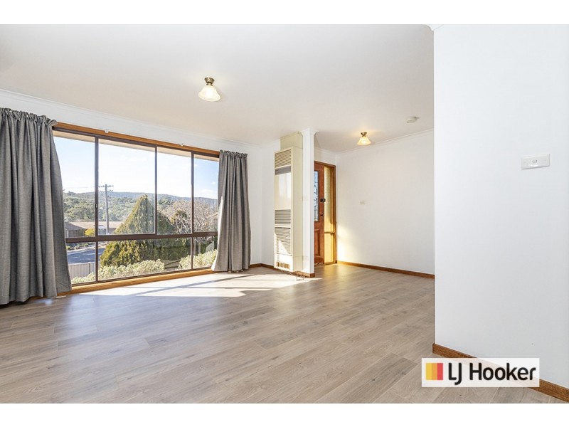 4 Swan Place, Queanbeyan NSW 2620