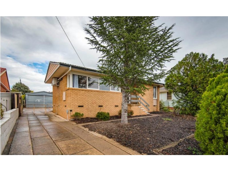 40 Boronia Crescent, Karabar NSW 2620