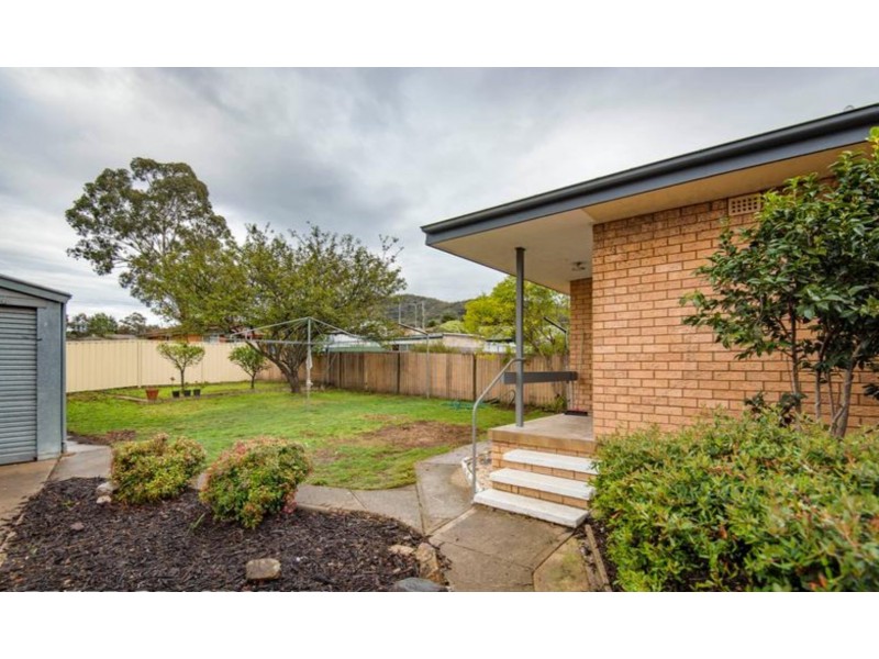 40 Boronia Crescent, Karabar NSW 2620