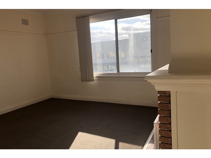 2/154 Monaro Street, Queanbeyan NSW 2620