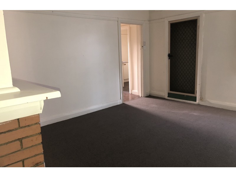 2/154 Monaro Street, Queanbeyan NSW 2620